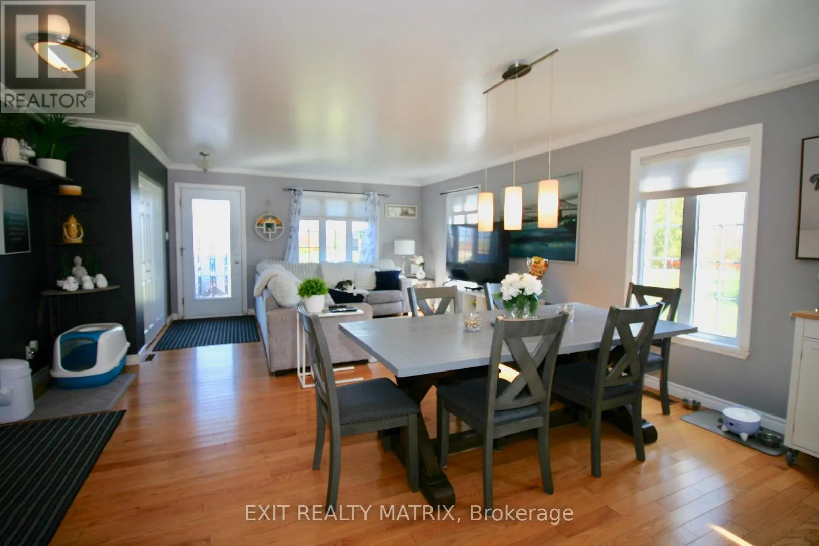 3532-3534 FRONT ROAD