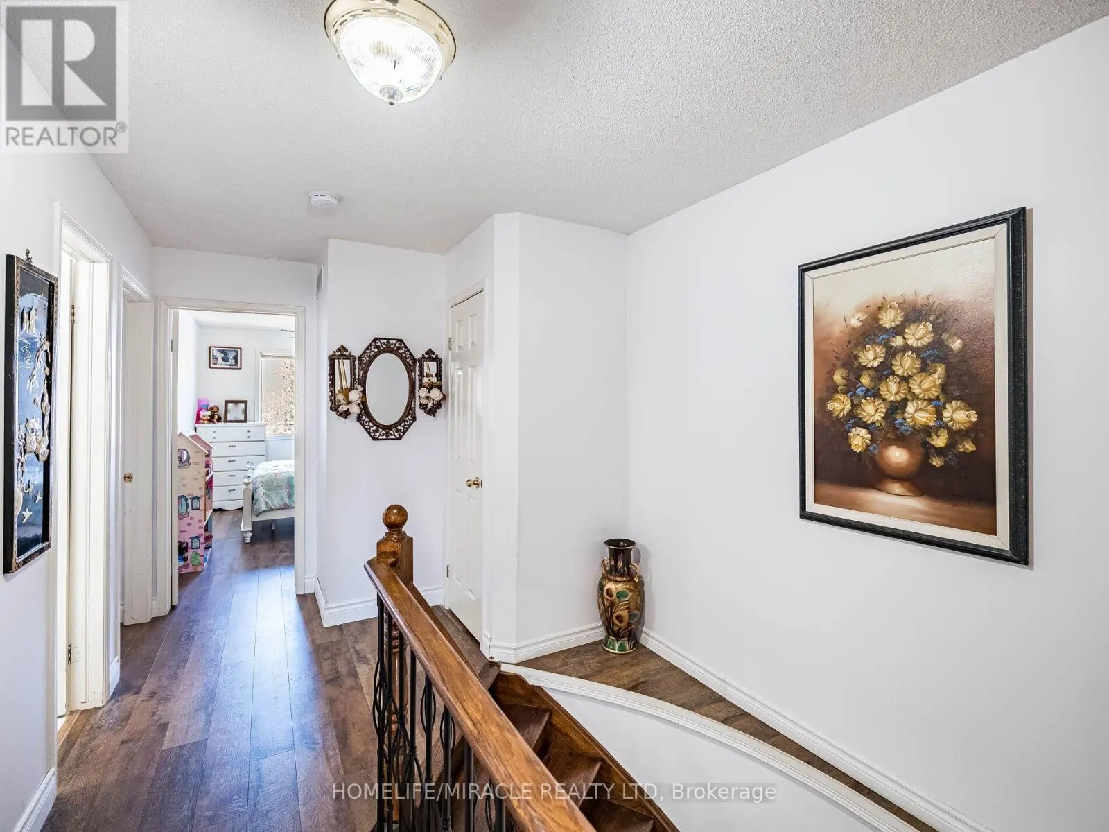 238 CANDLEWOOD DRIVE