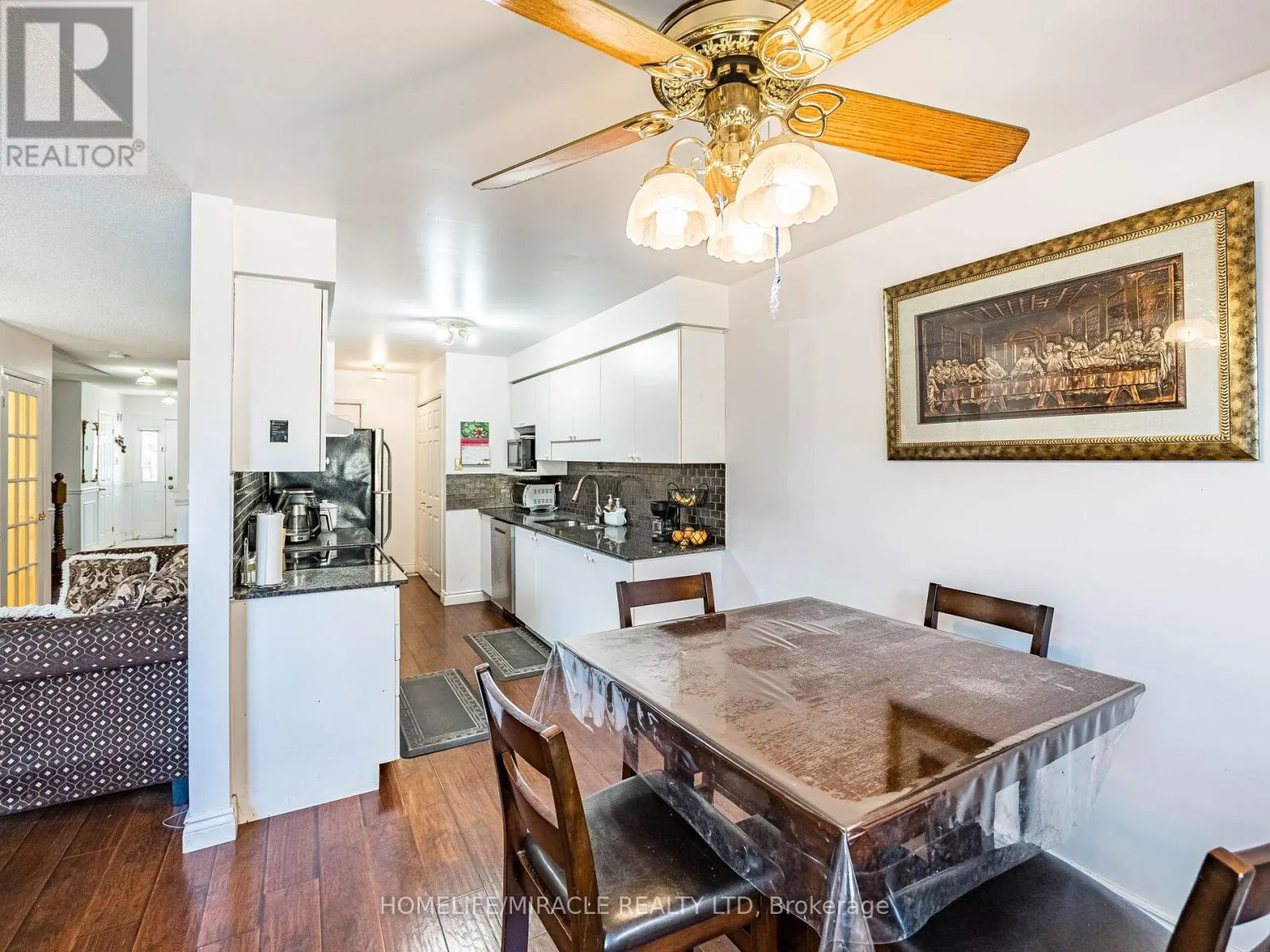 238 CANDLEWOOD DRIVE