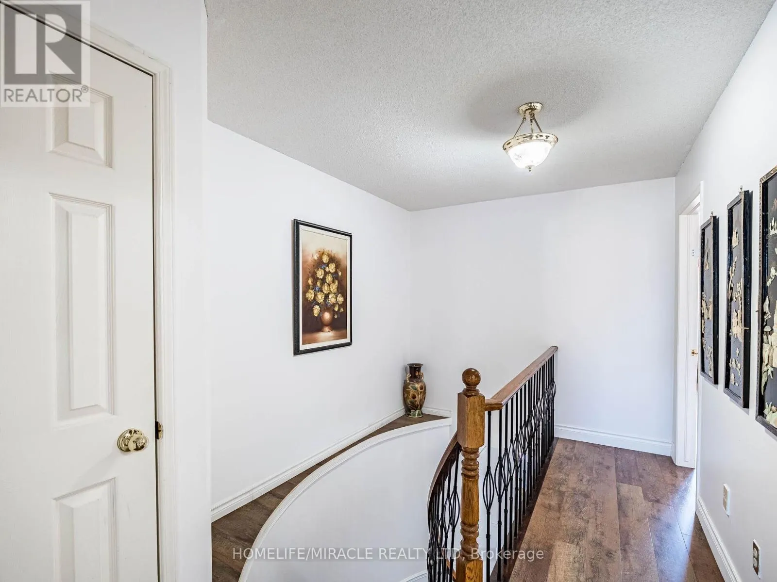 238 CANDLEWOOD DRIVE