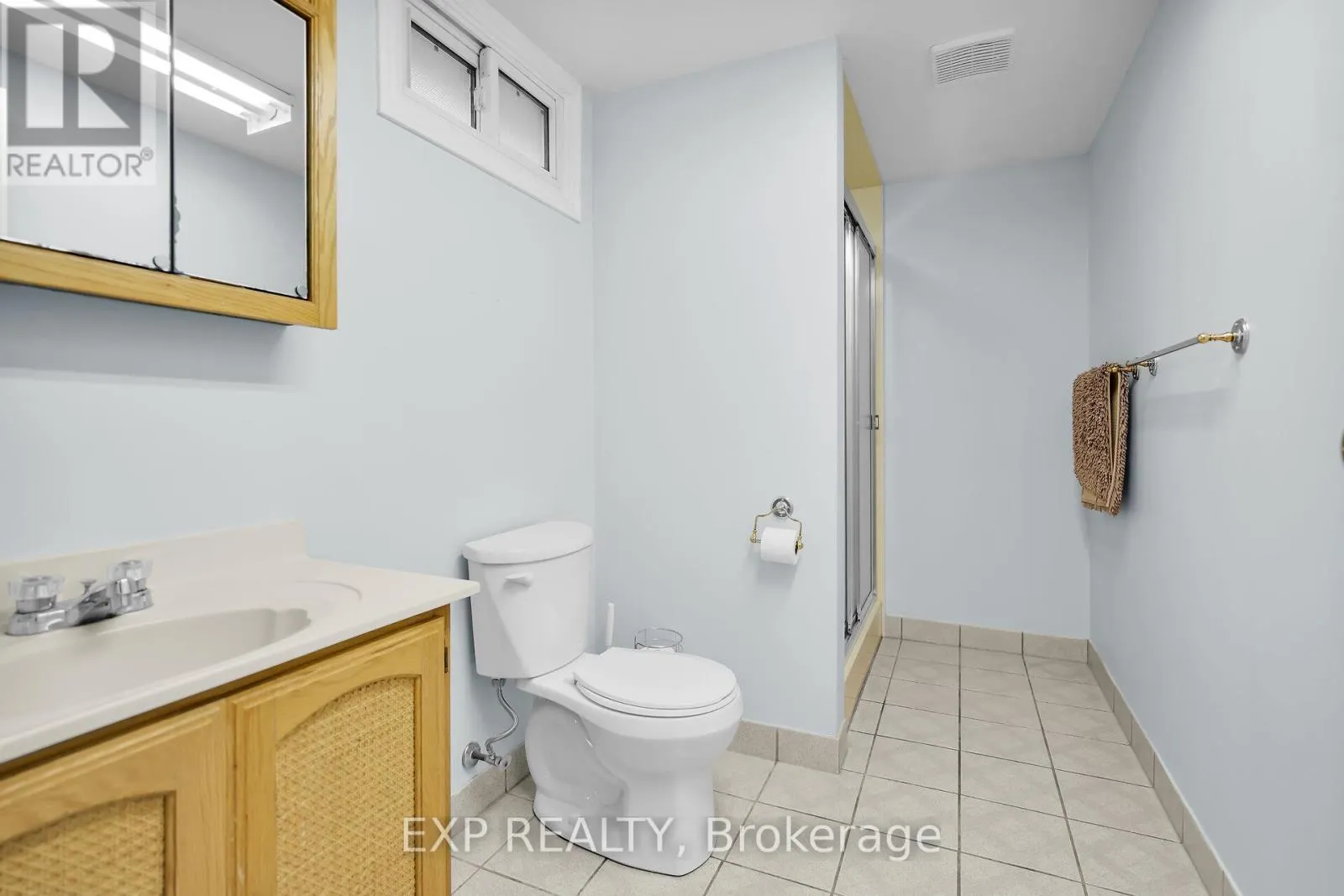 61 LARKSPUR CRESCENT