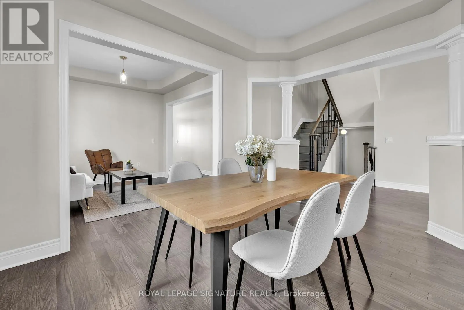 1089 UPPER THAMES DRIVE