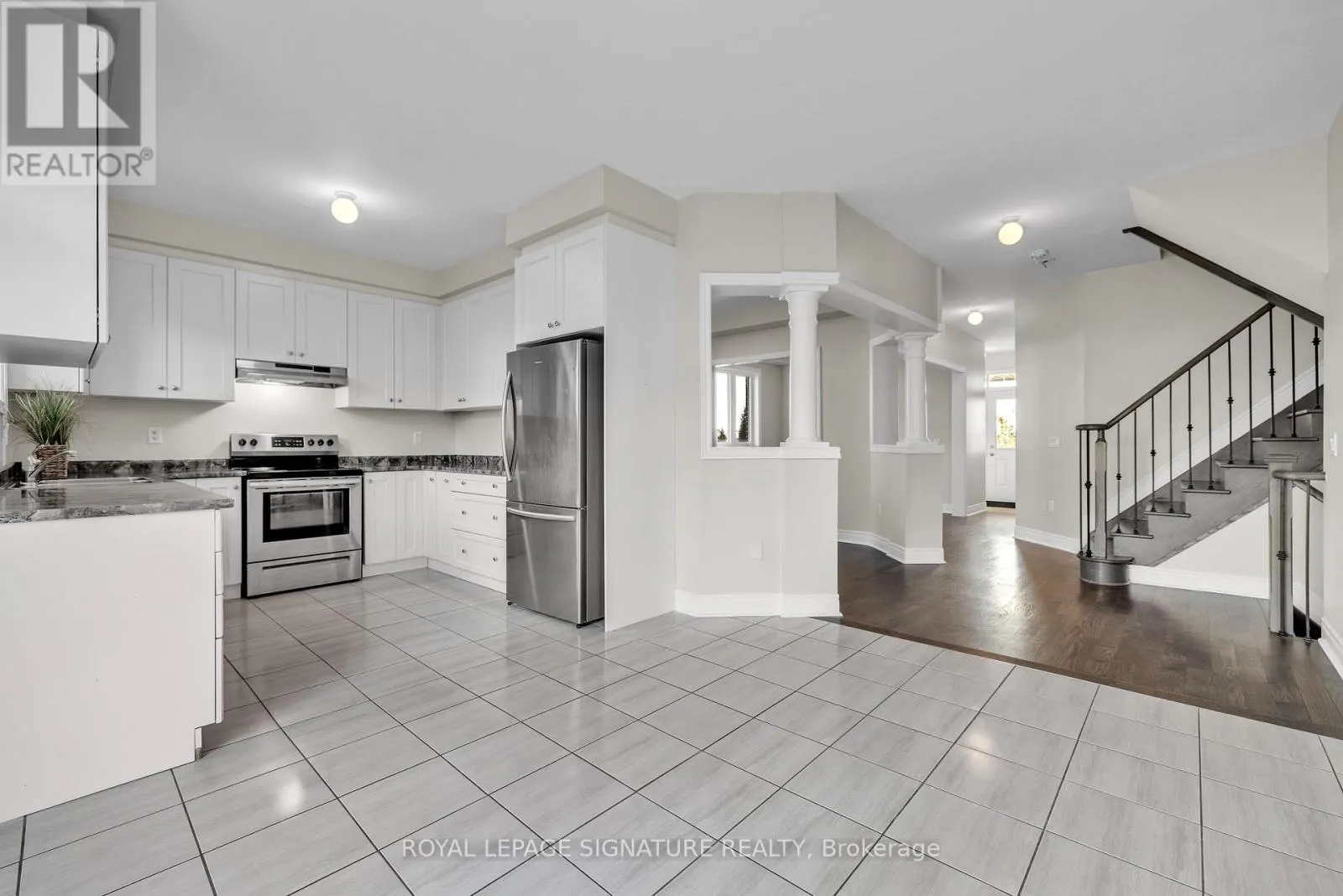 1089 UPPER THAMES DRIVE