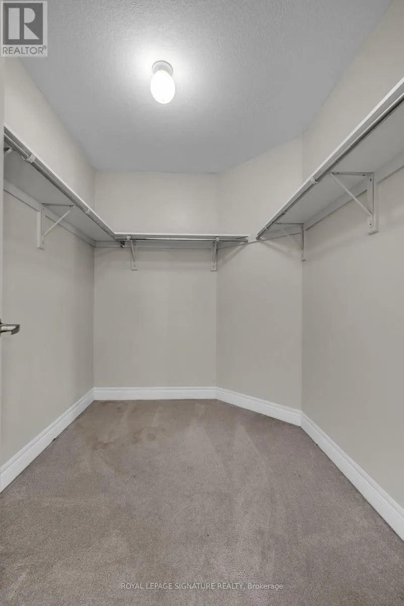 1089 UPPER THAMES DRIVE