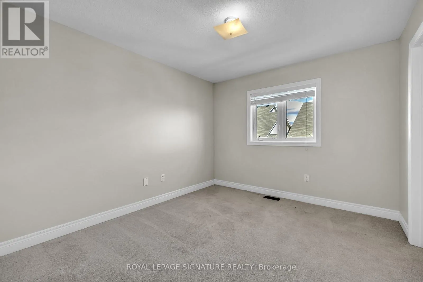 1089 UPPER THAMES DRIVE