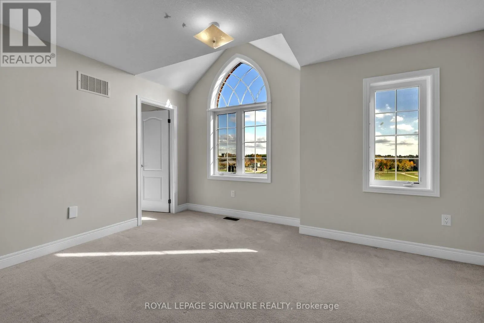 1089 UPPER THAMES DRIVE