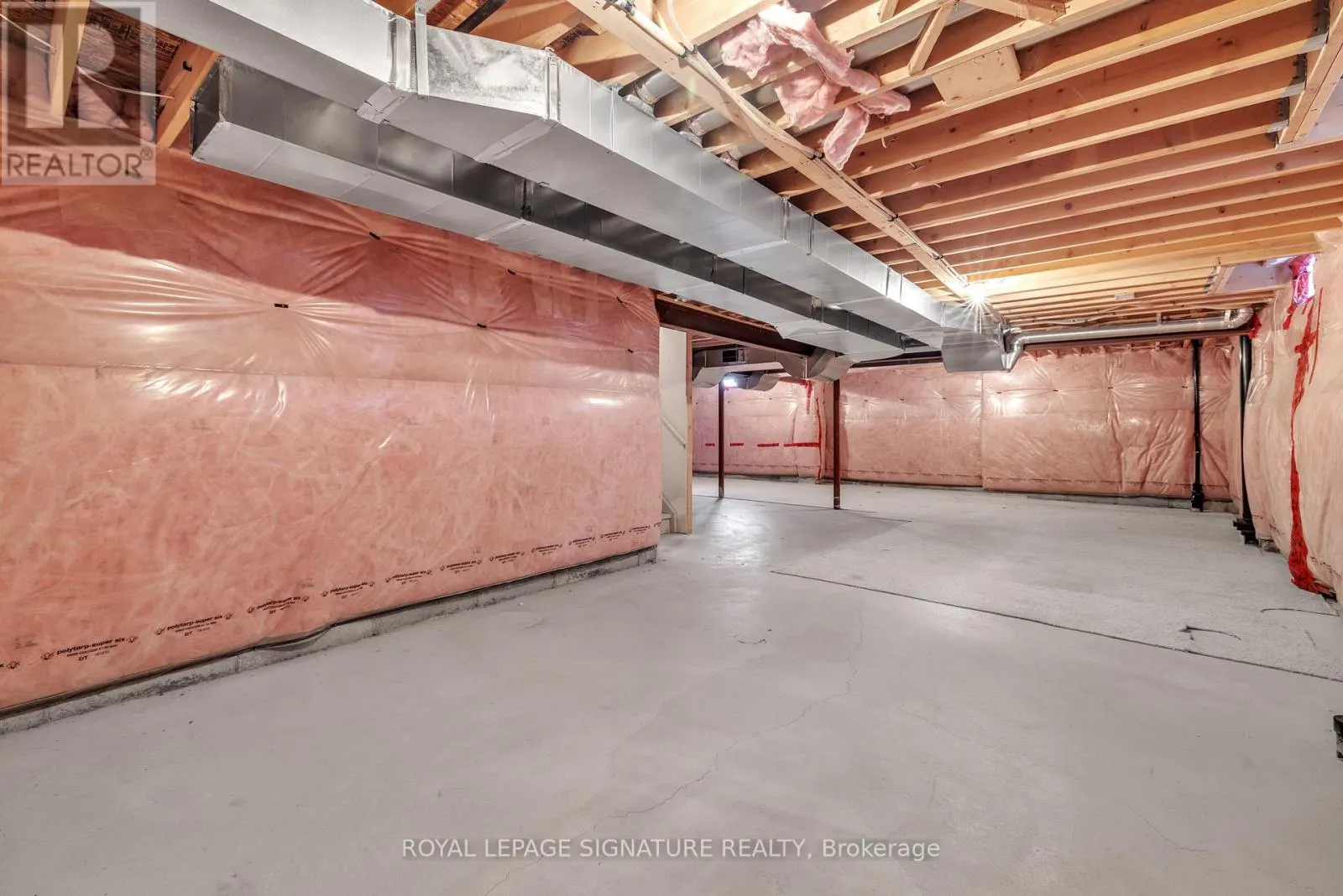 1089 UPPER THAMES DRIVE