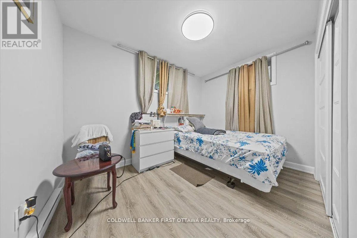 560 QUEEN MARY STREET