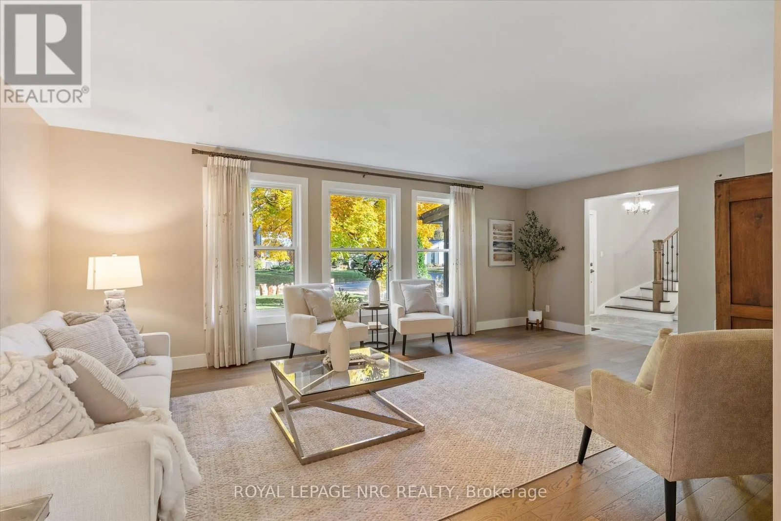 16 BRIARFIELD CRESCENT