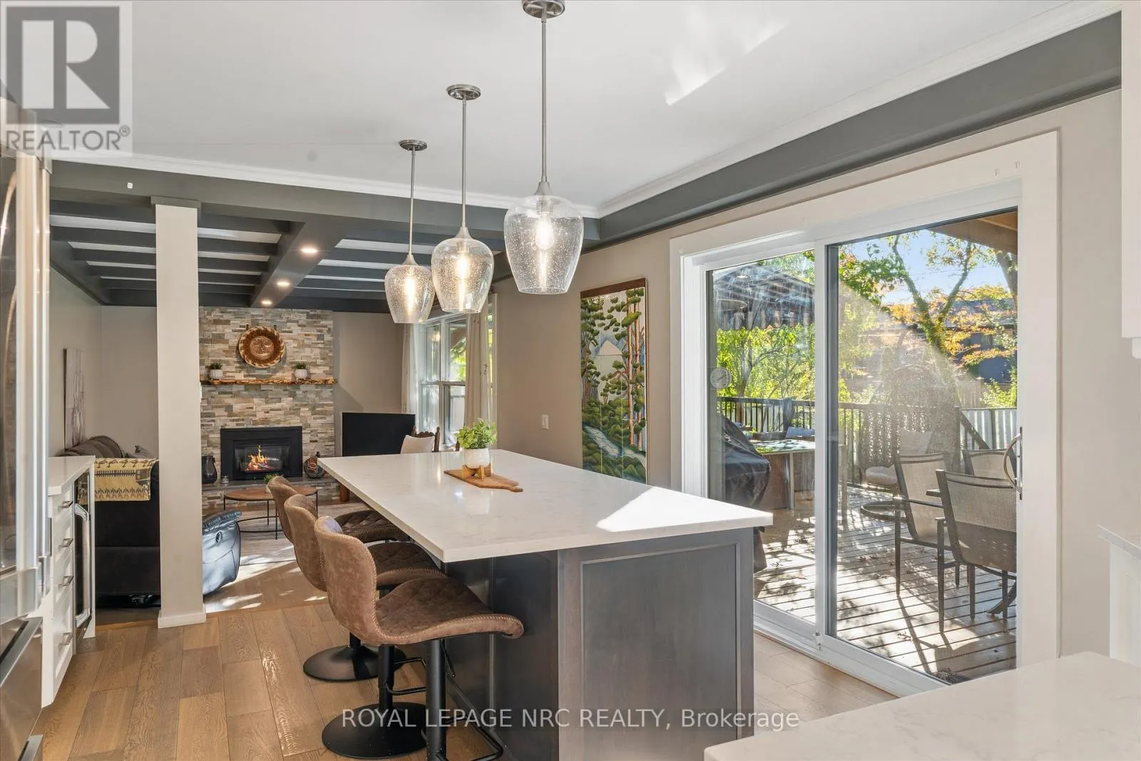 16 BRIARFIELD CRESCENT