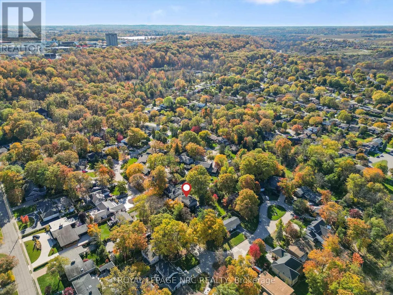 16 BRIARFIELD CRESCENT