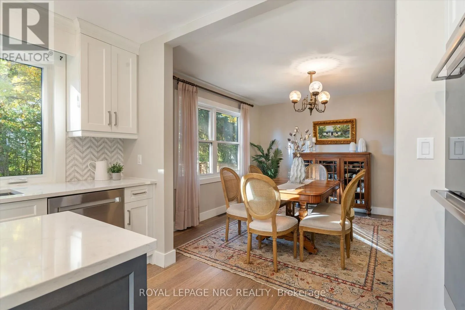 16 BRIARFIELD CRESCENT