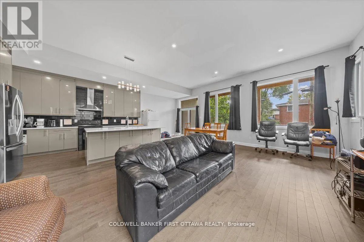 560 QUEEN MARY STREET