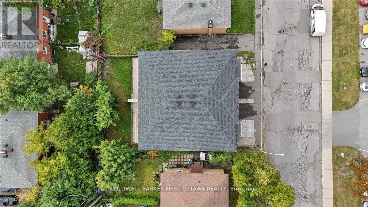 560 QUEEN MARY STREET