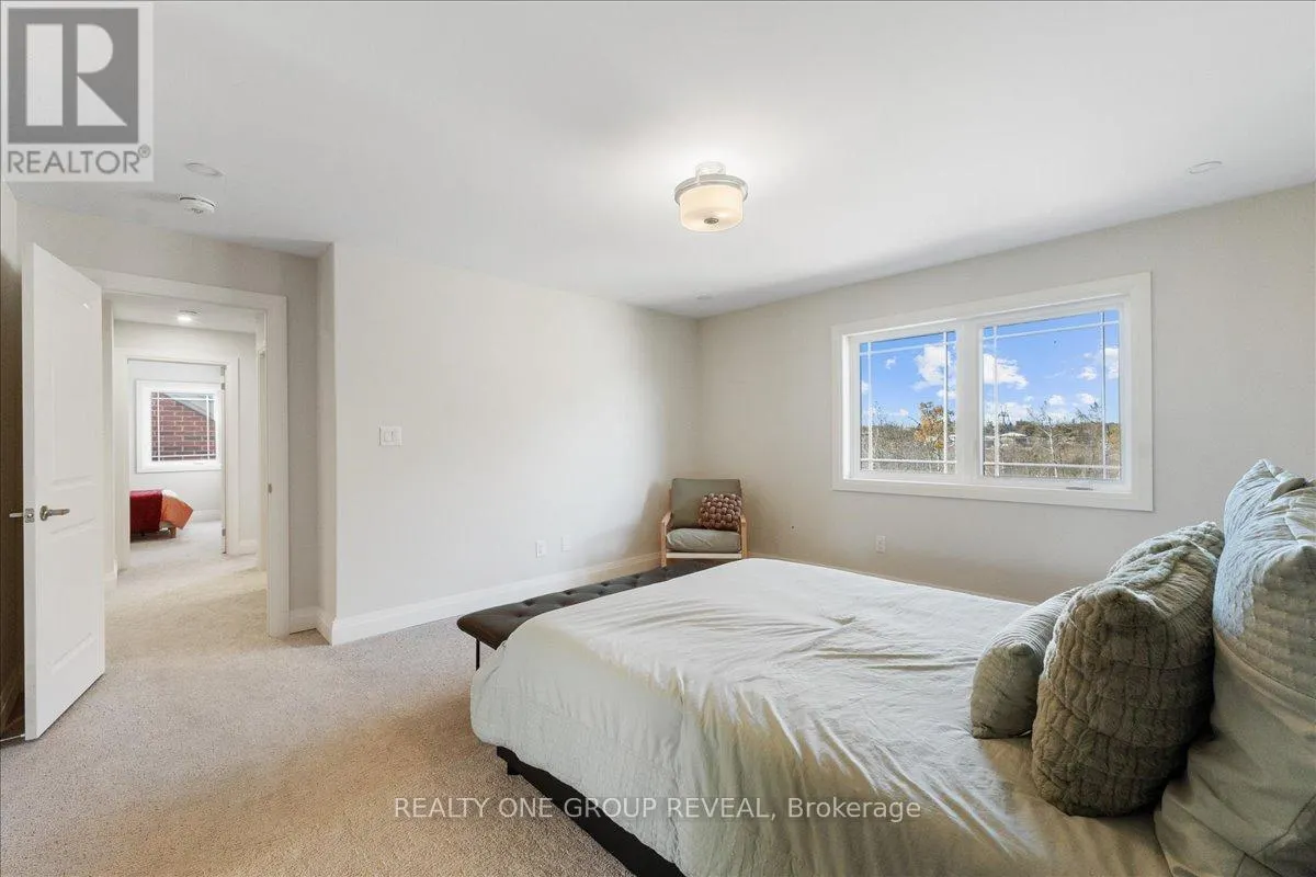 1054 RIPPINGALE TRAIL