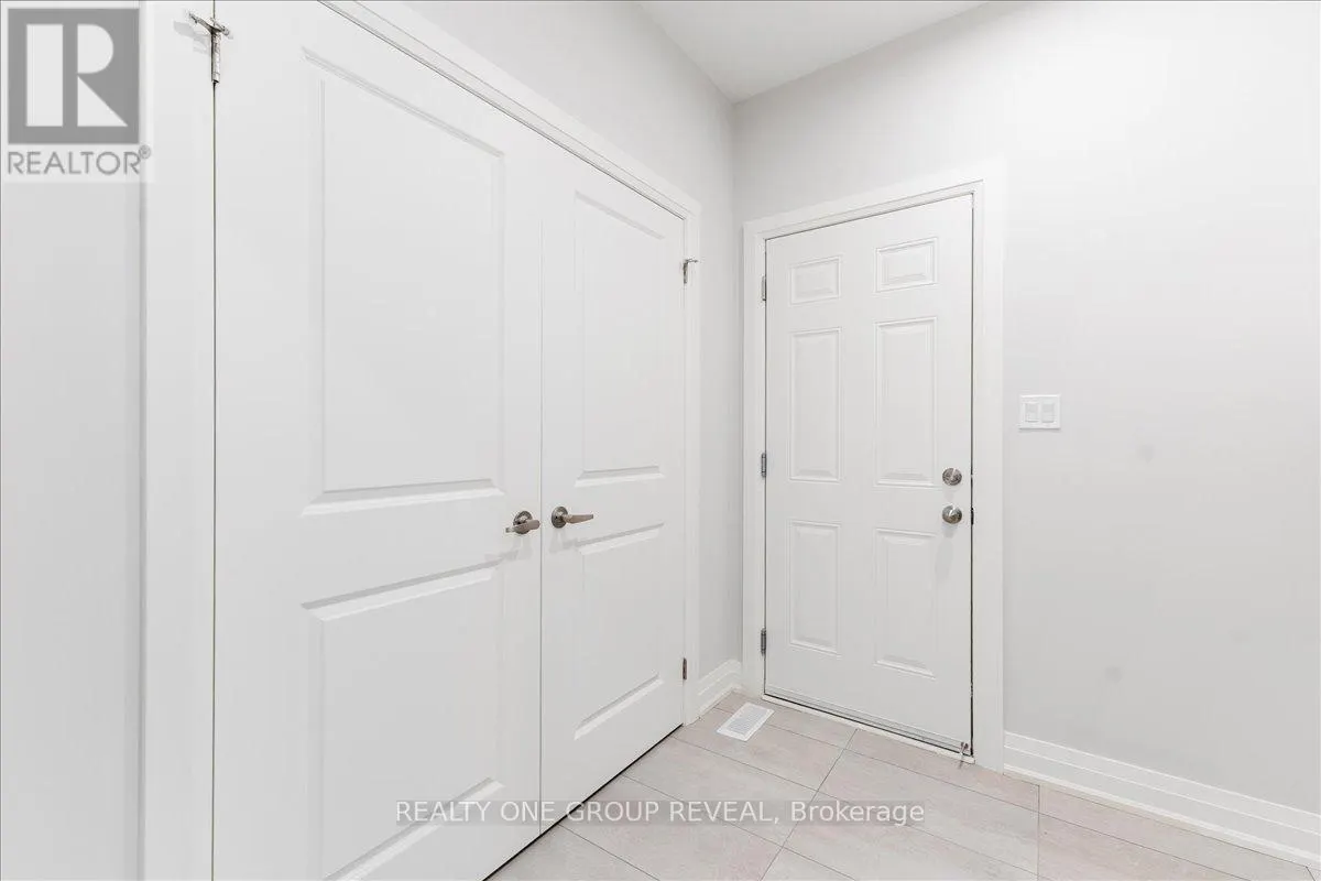 1054 RIPPINGALE TRAIL