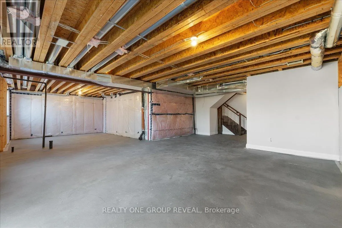 1054 RIPPINGALE TRAIL