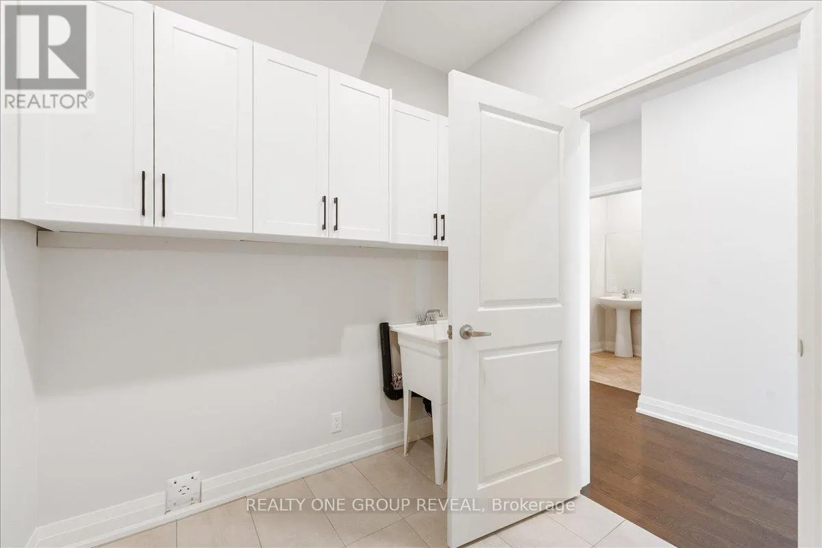 1054 RIPPINGALE TRAIL