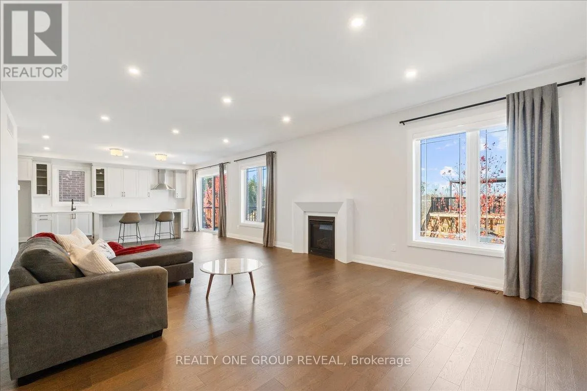 1054 RIPPINGALE TRAIL