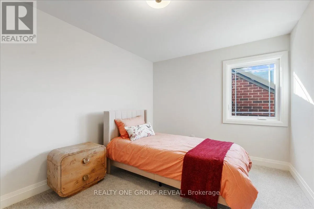 1054 RIPPINGALE TRAIL