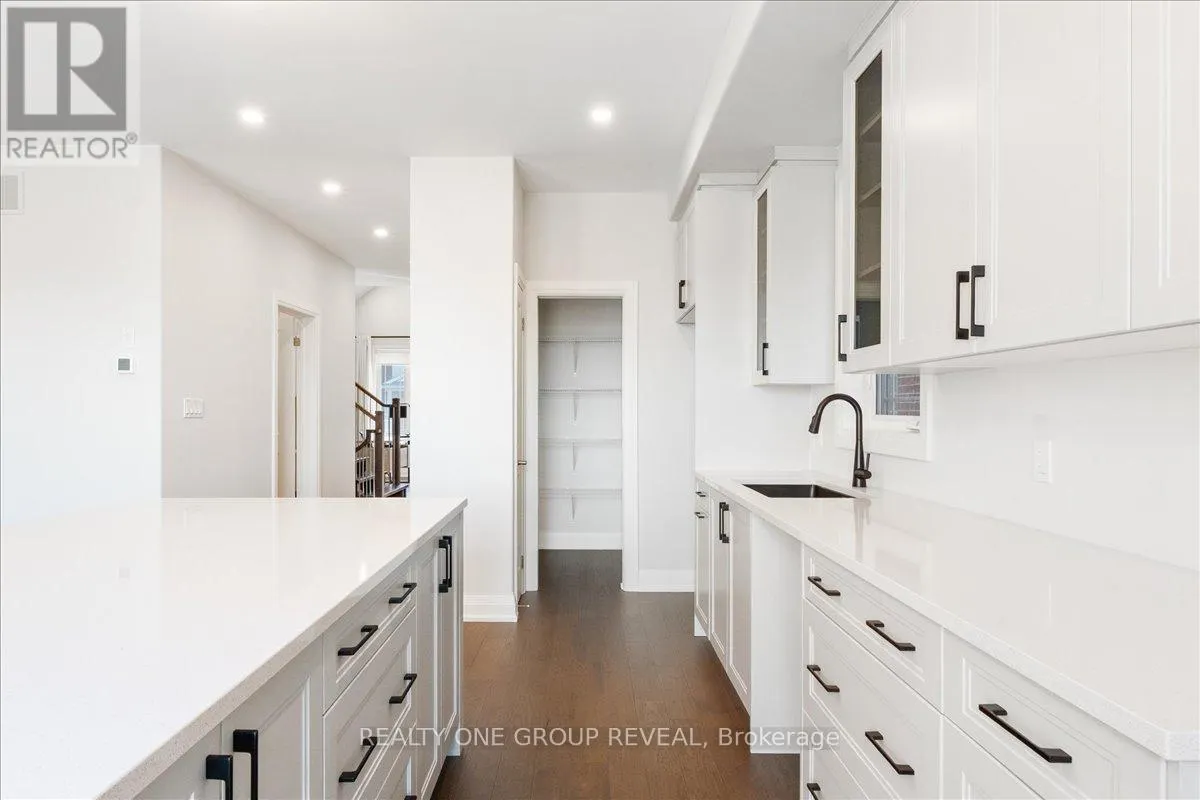 1054 RIPPINGALE TRAIL