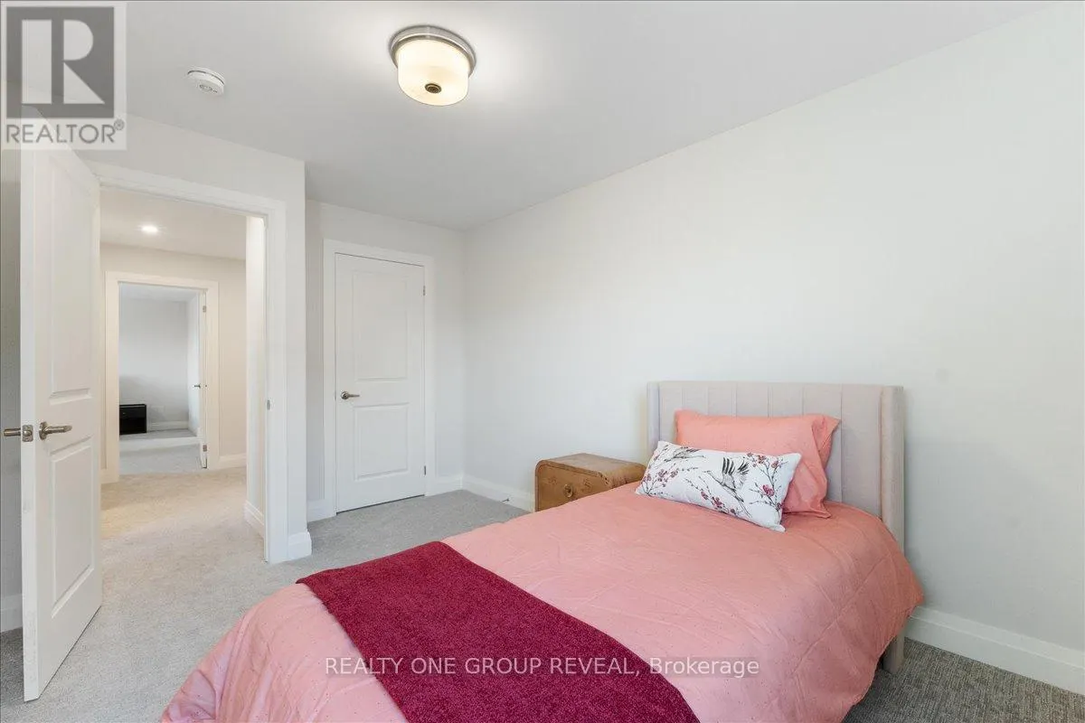 1054 RIPPINGALE TRAIL