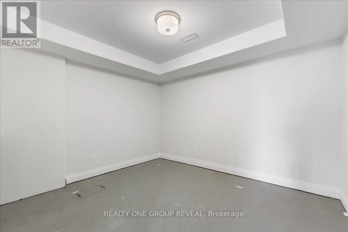 1054 RIPPINGALE TRAIL