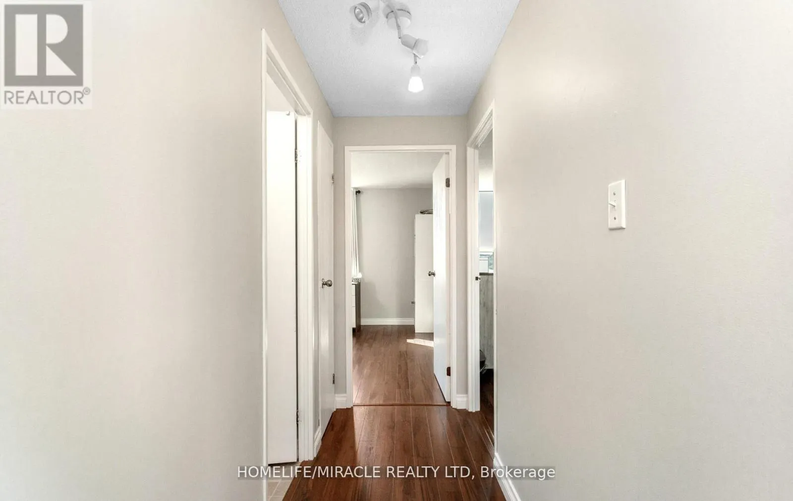 1705 - 35 GREEN VALLEY DRIVE