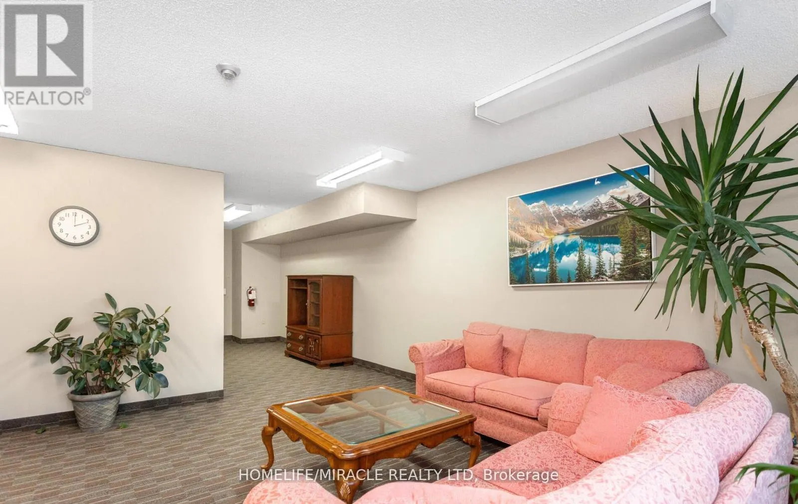 1705 - 35 GREEN VALLEY DRIVE