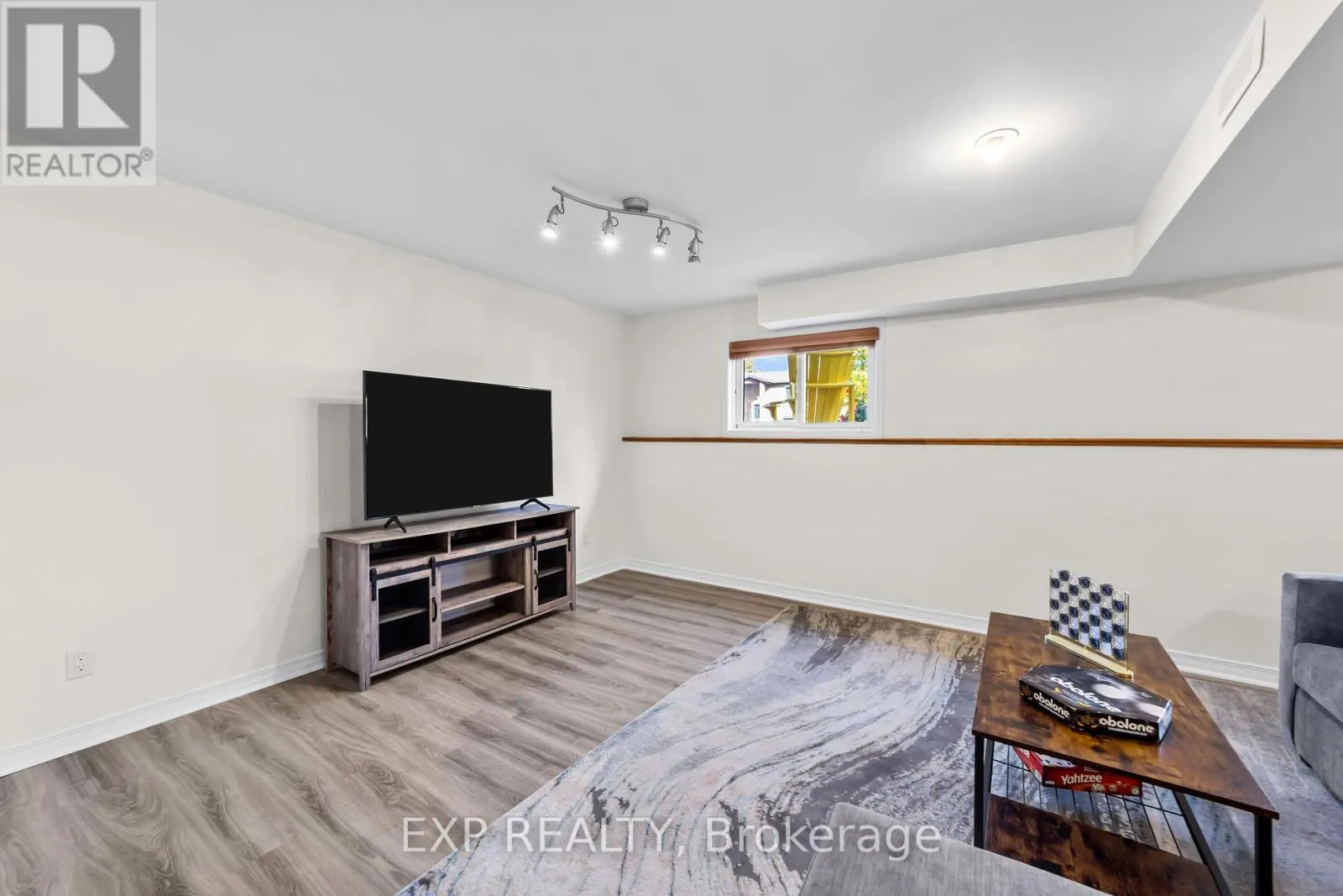 29 DUNSFORD CRESCENT