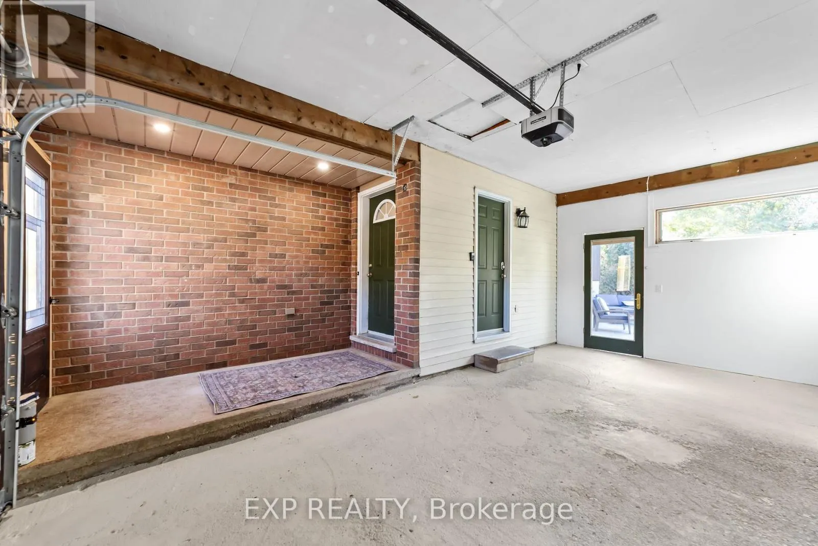 29 DUNSFORD CRESCENT