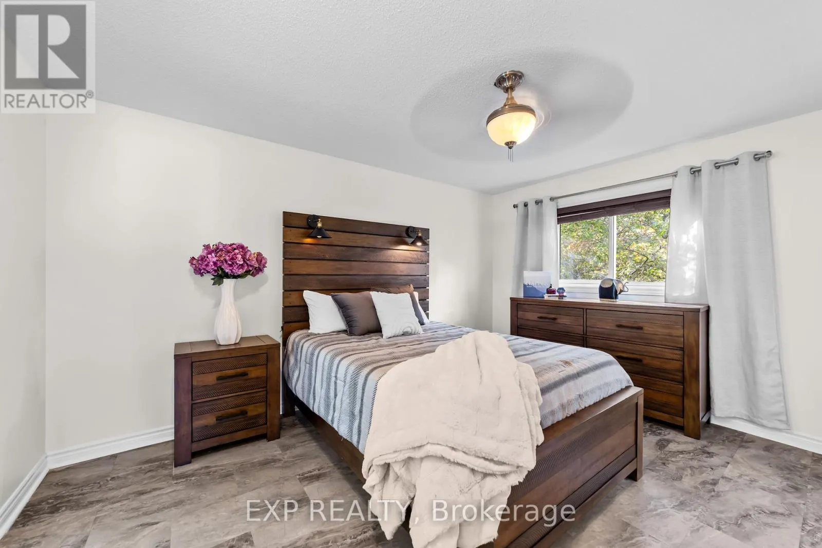 29 DUNSFORD CRESCENT