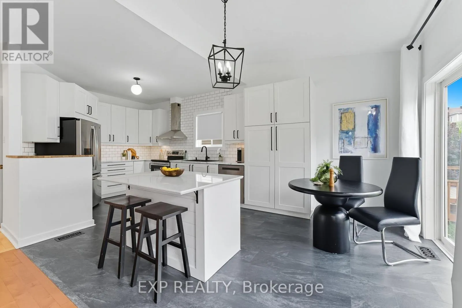 16 NORTH HARROW DRIVE