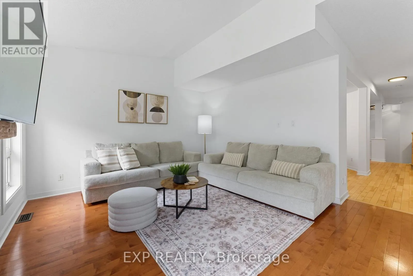 16 NORTH HARROW DRIVE