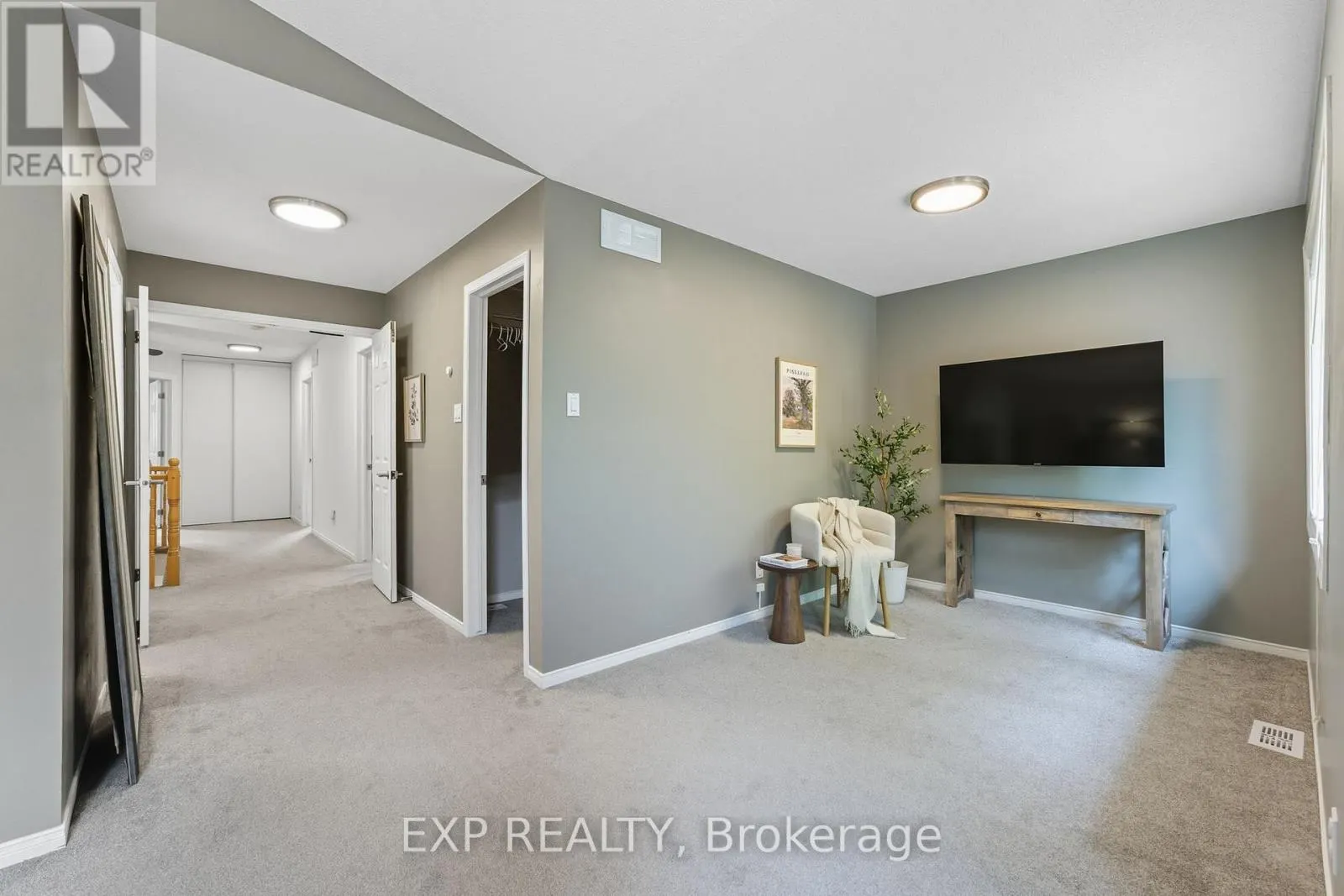 16 NORTH HARROW DRIVE