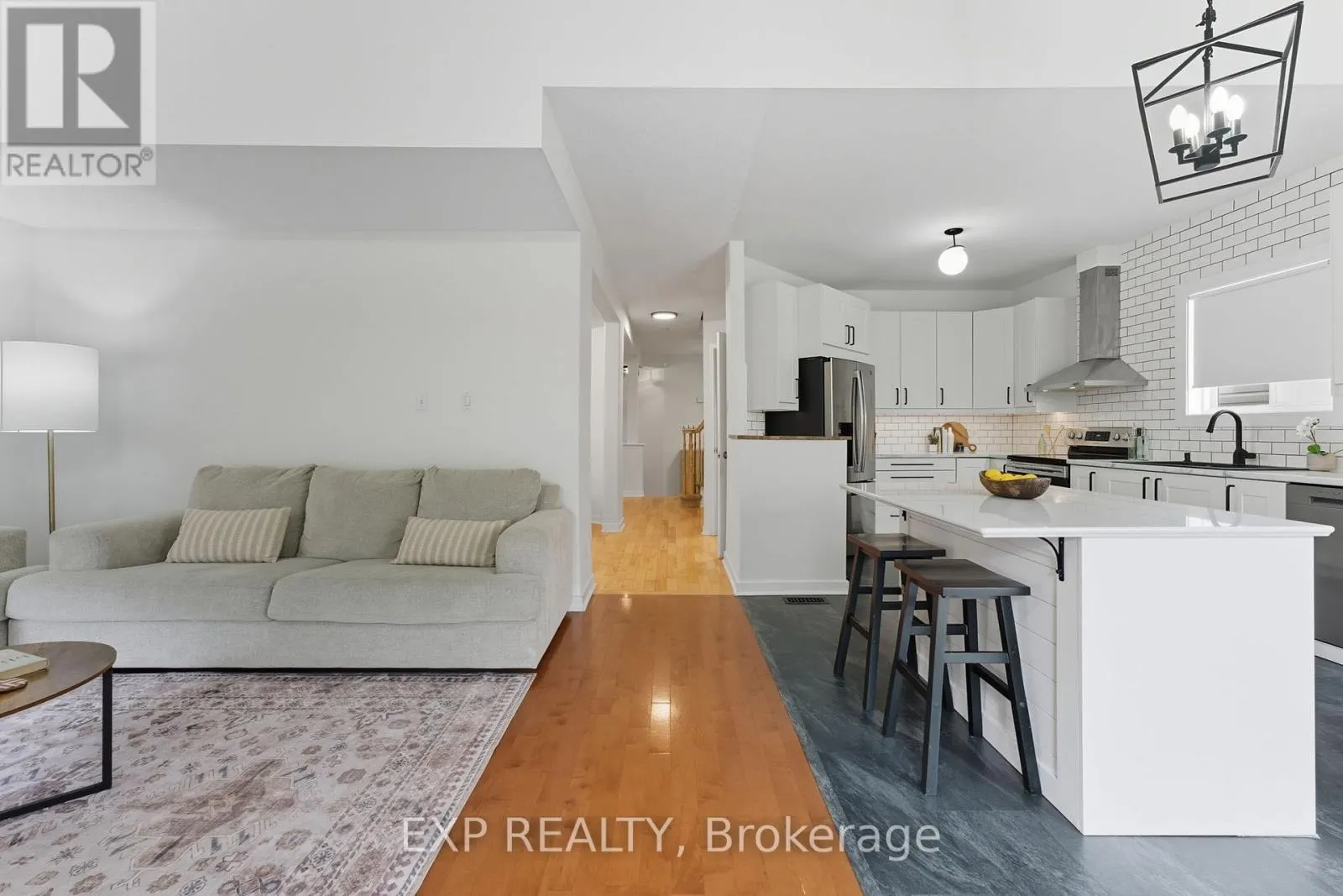 16 NORTH HARROW DRIVE