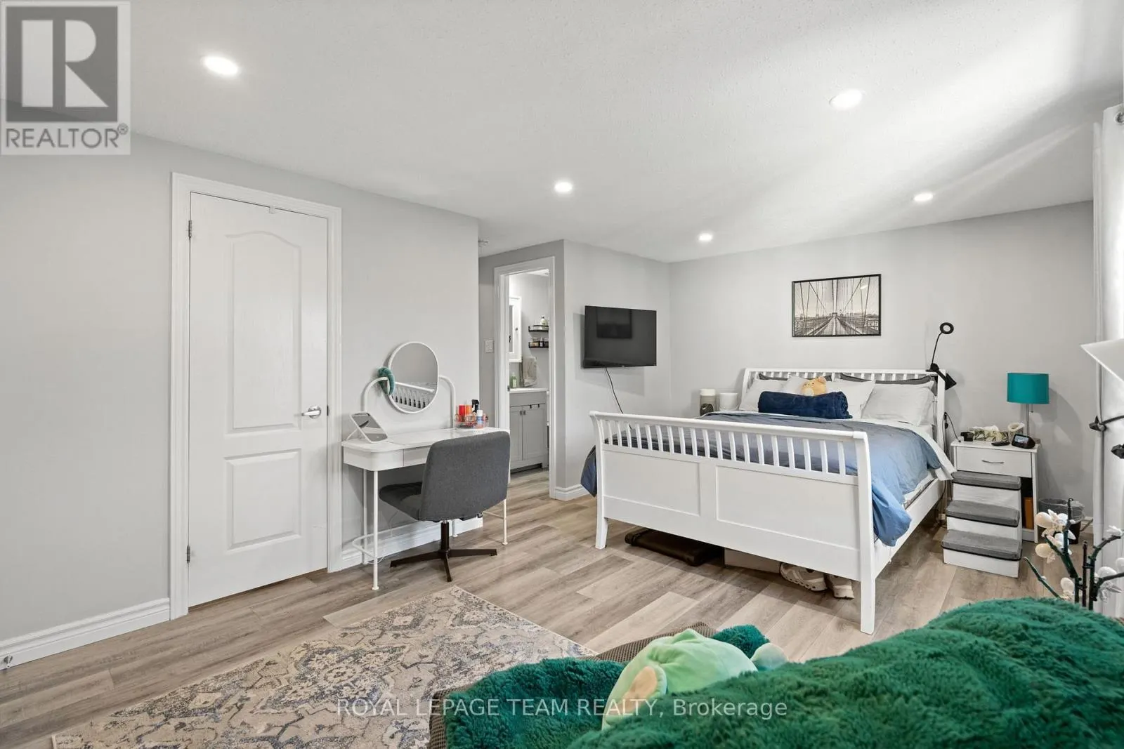 1578 CHEEVERS CRESCENT