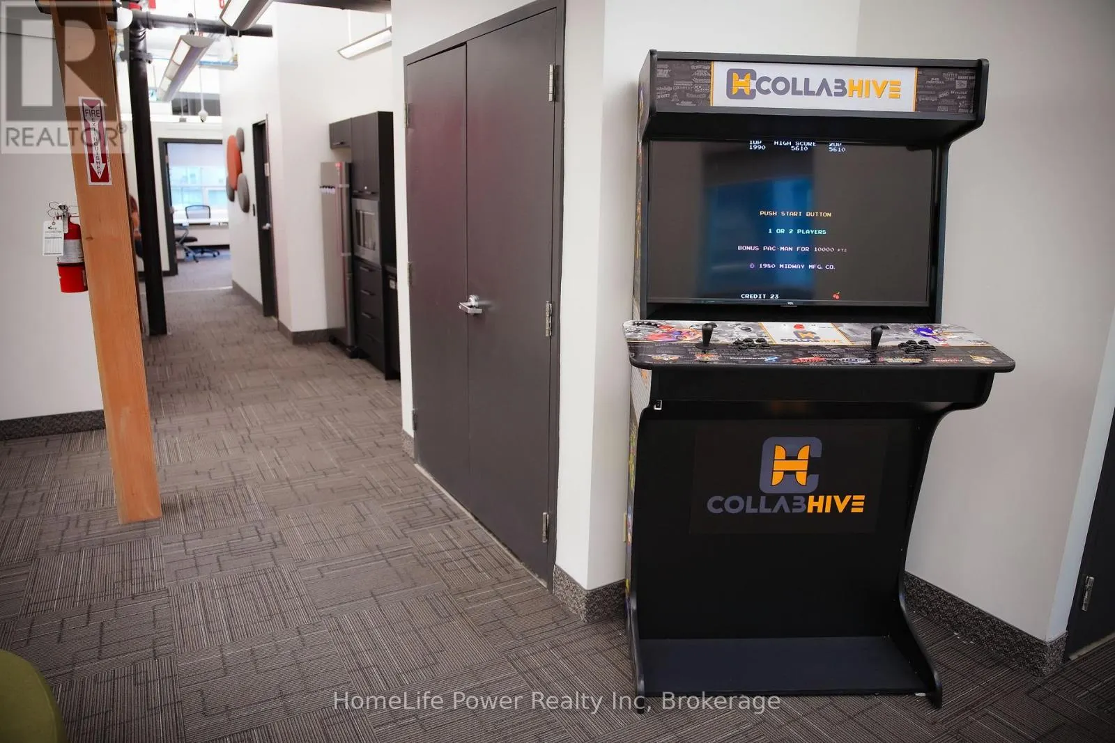 300 - 23 - 72 VICTORIA STREET S, #300 - 23