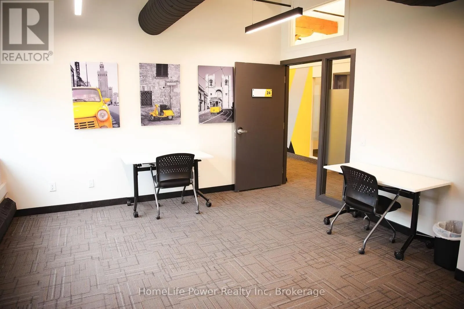 300 - 23 - 72 VICTORIA STREET S, #300 - 23