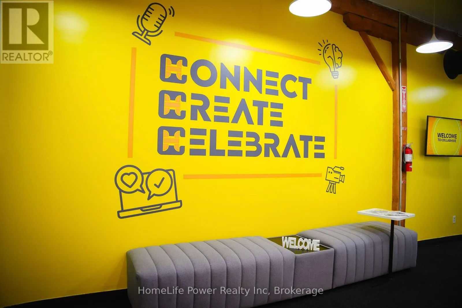 300 - 23 - 72 VICTORIA STREET S, #300 - 23