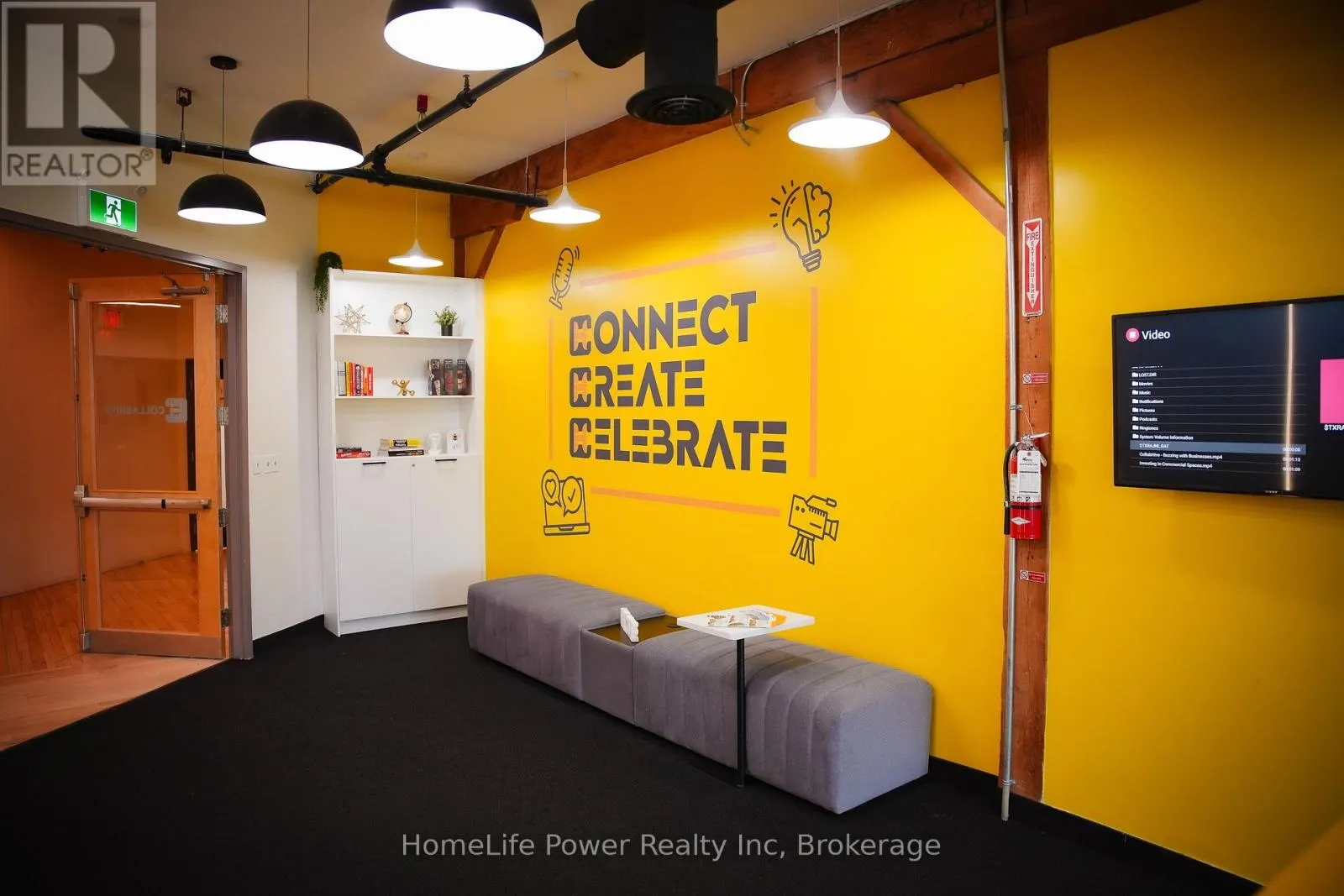 300 - 23 - 72 VICTORIA STREET S, #300 - 23