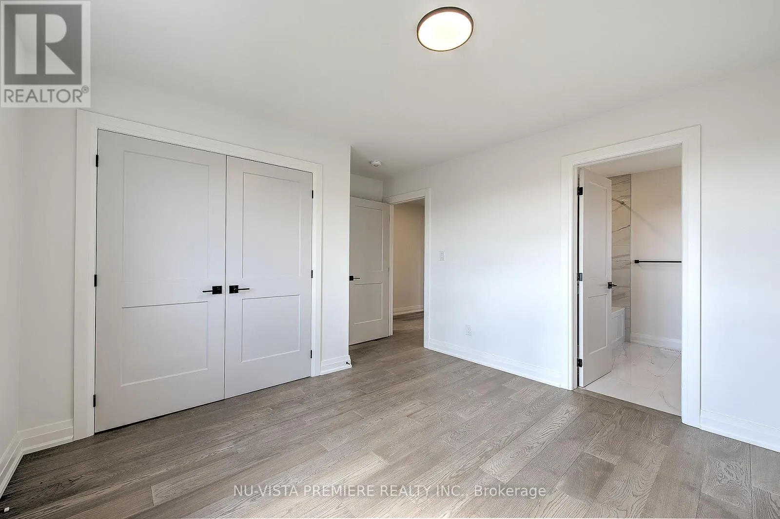 6517 HEATHWOODS AVENUE