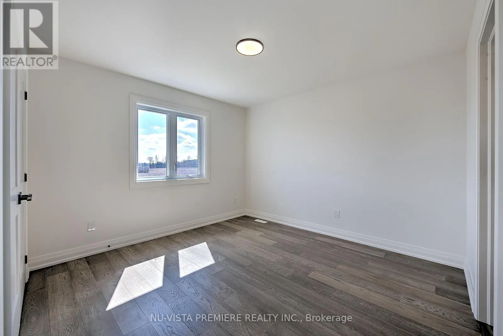 6517 HEATHWOODS AVENUE