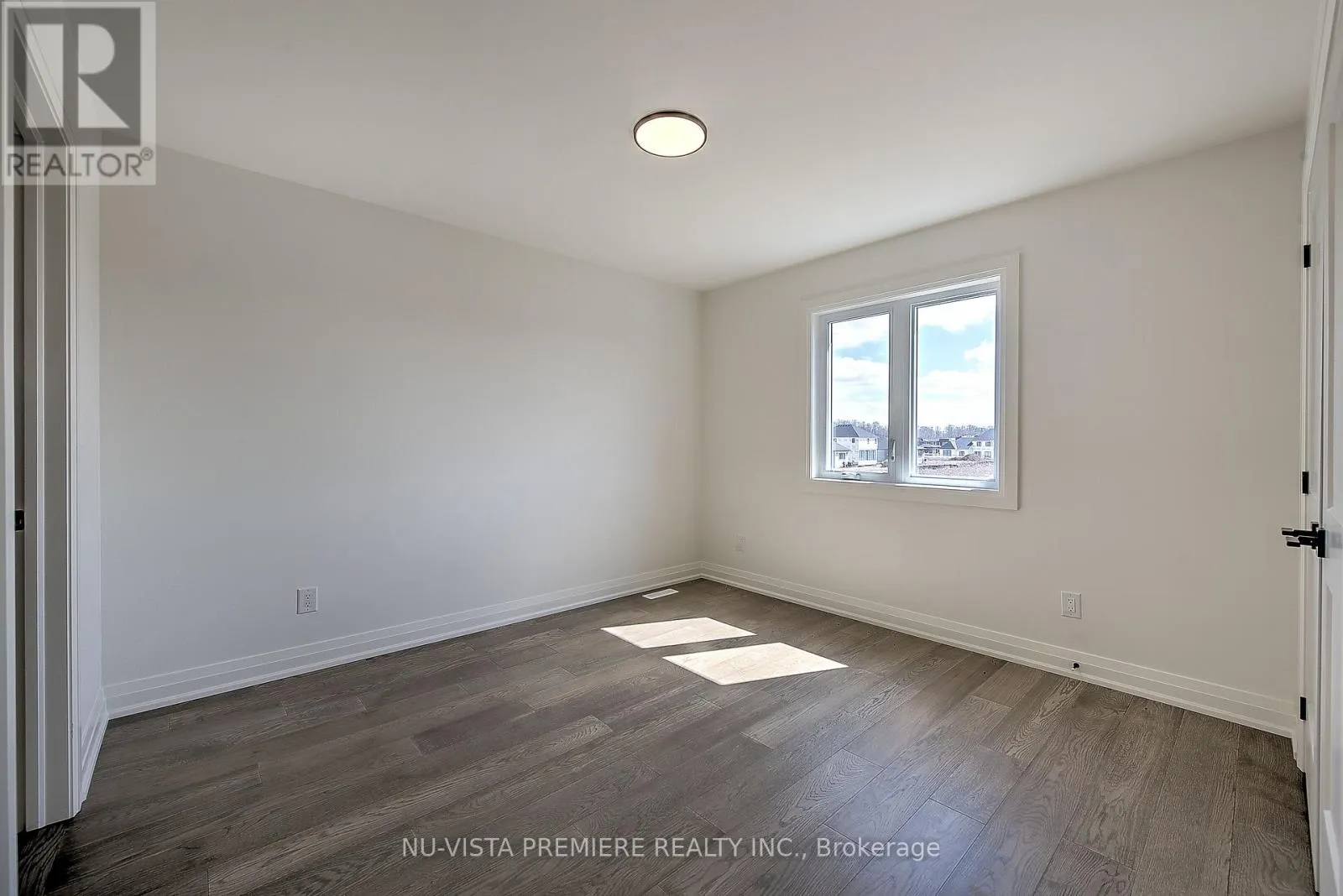 6517 HEATHWOODS AVENUE