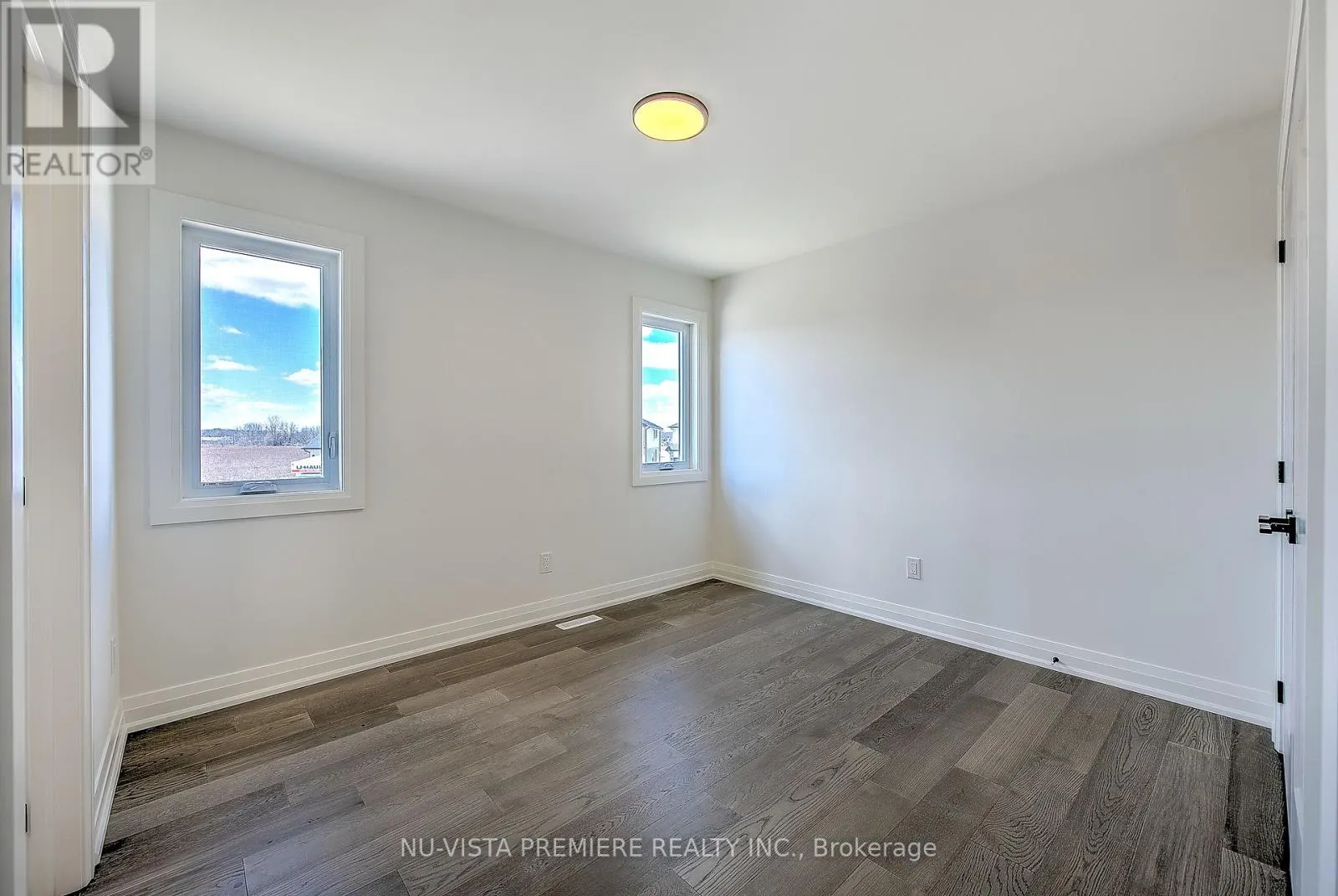 6517 HEATHWOODS AVENUE