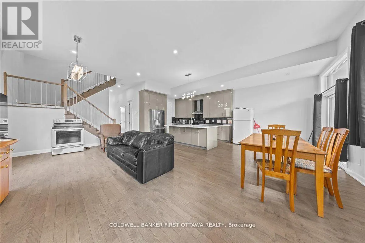 562 QUEEN MARY STREET