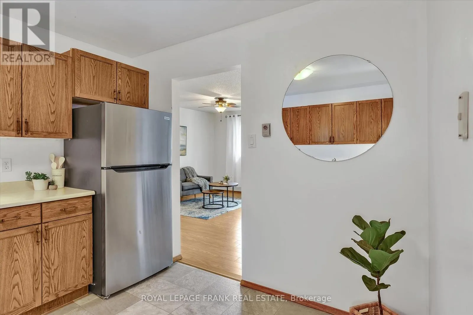 201 - 2406 MOUNTLAND DRIVE, #201