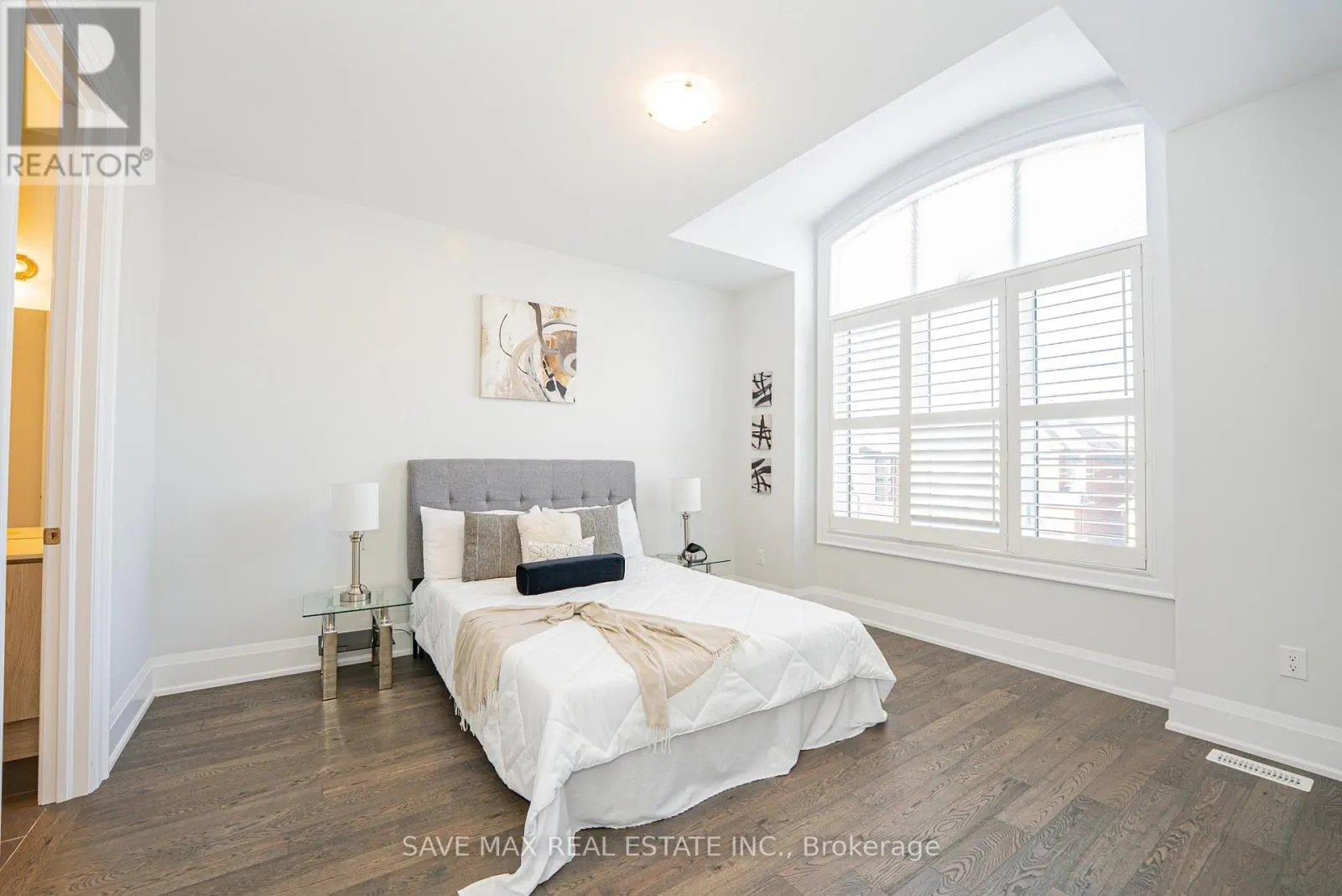 1250 UPPER THAMES DRIVE