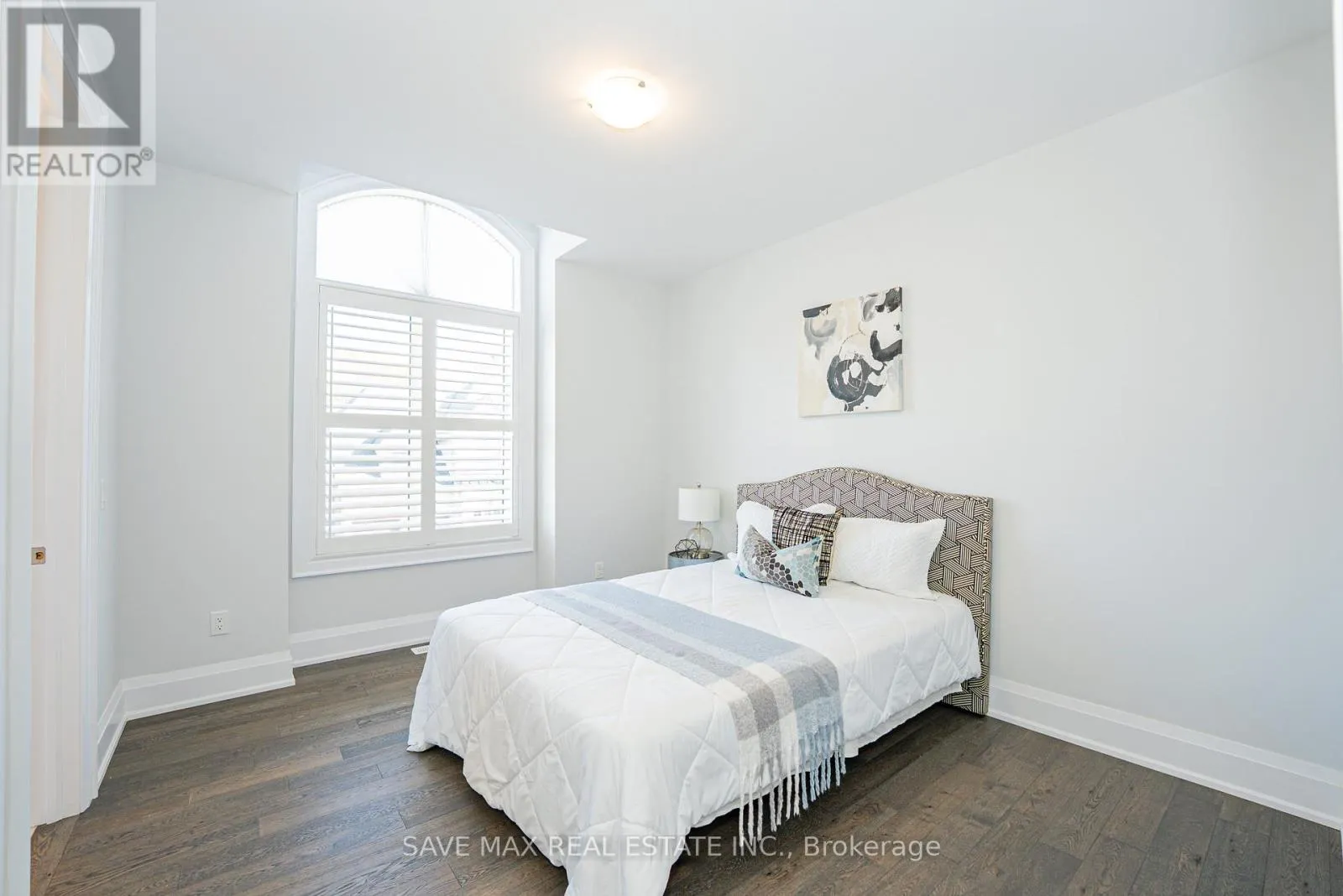 1250 UPPER THAMES DRIVE