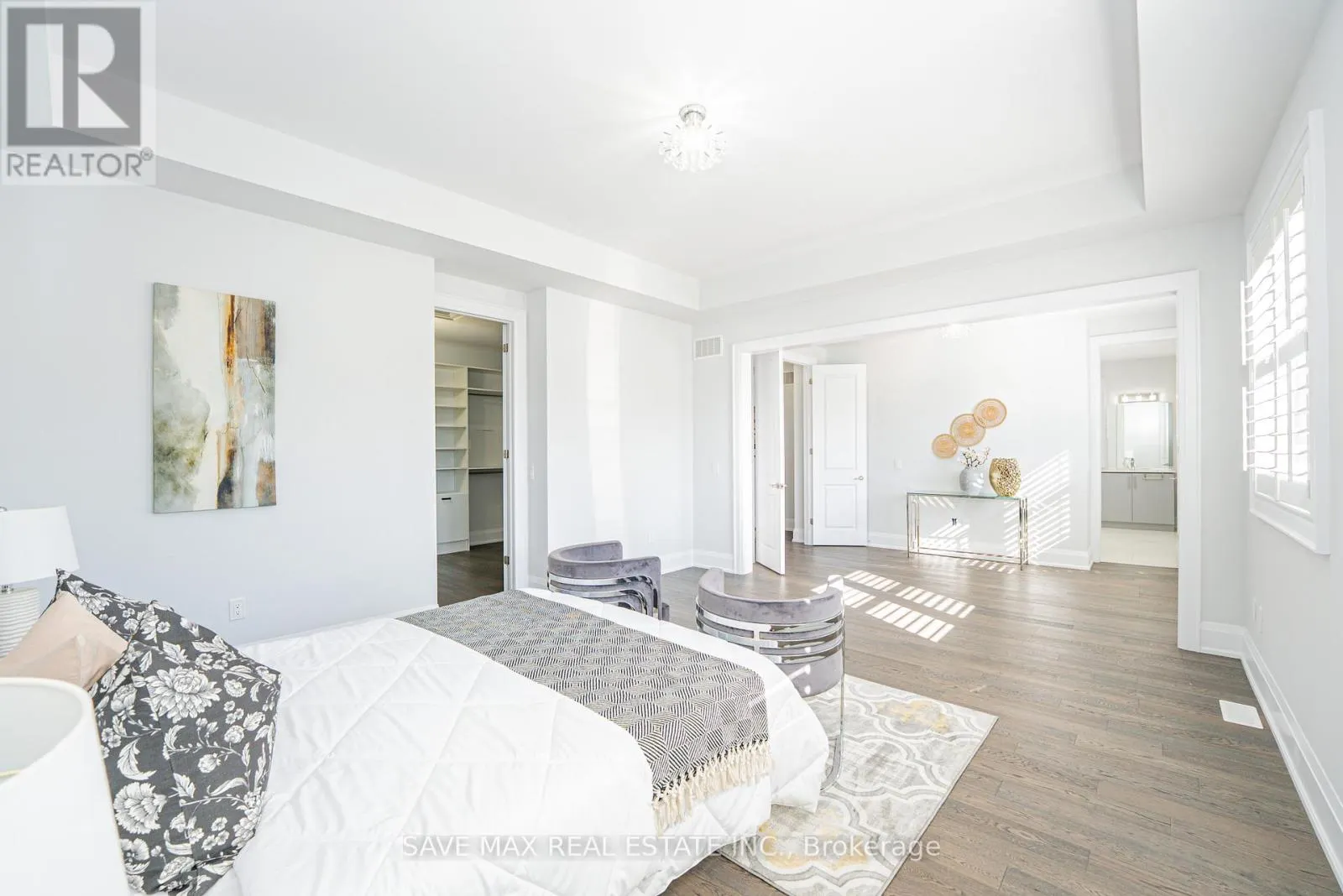 1250 UPPER THAMES DRIVE